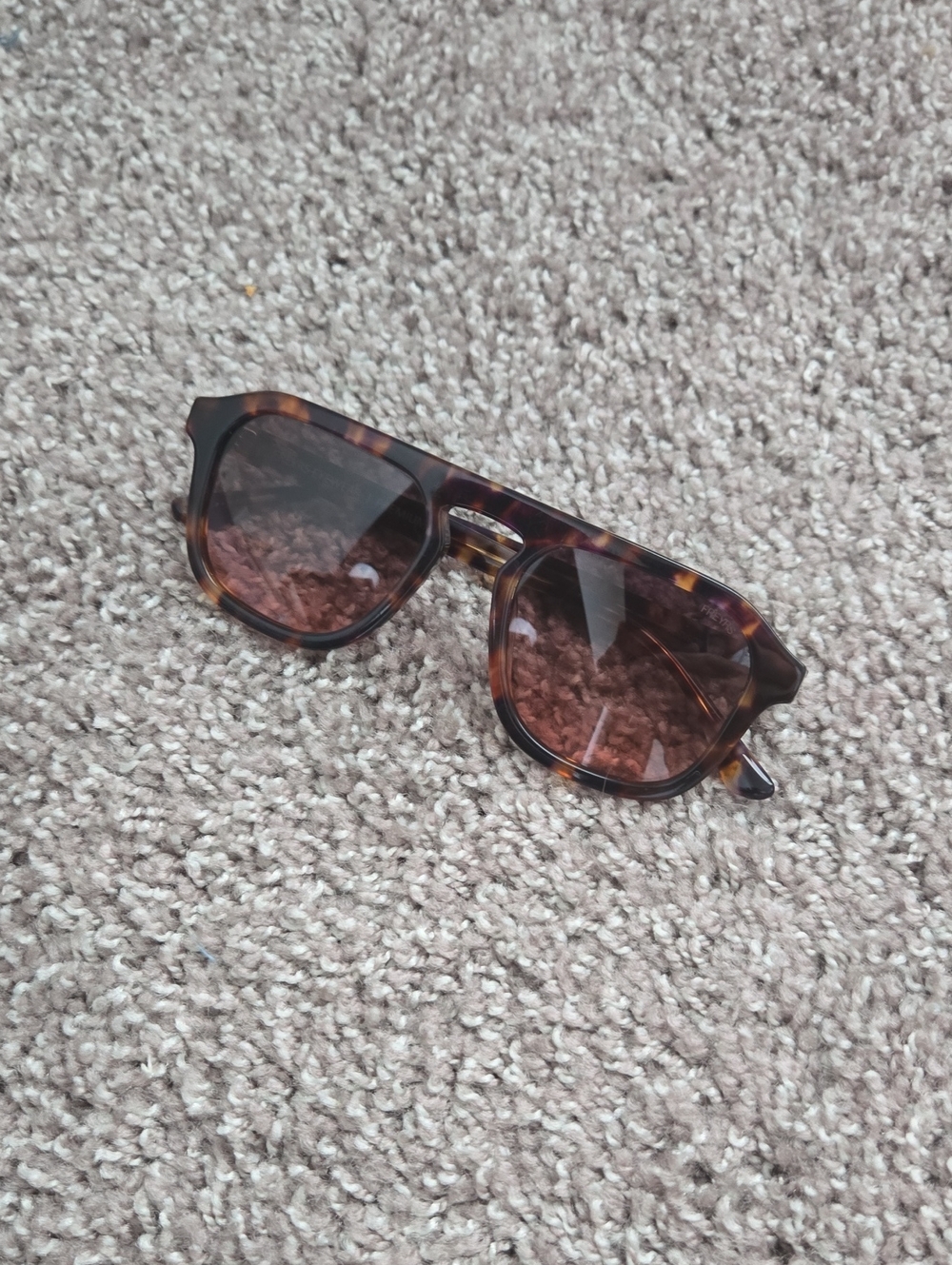 Freyrs Square Sunglasses - Brown Lenses